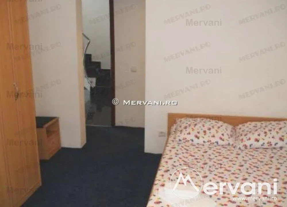 Casa cu 16 camere de vanzare in Predeal (zona Cioplea) - foto 5