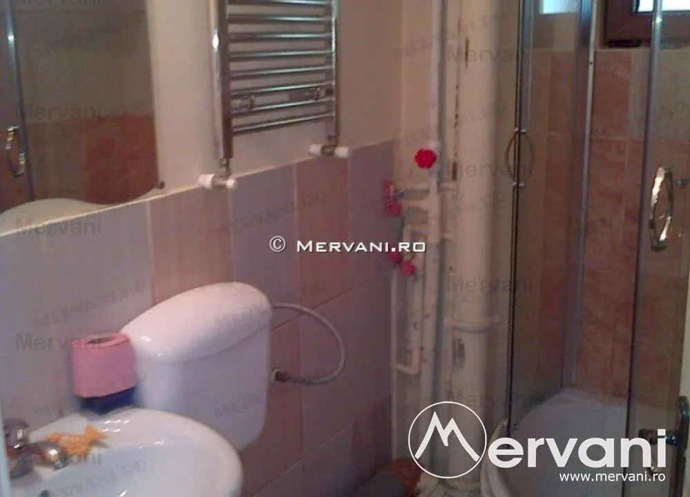 VIla de vanzare in Azuga (zona Semicentrala) - foto 3