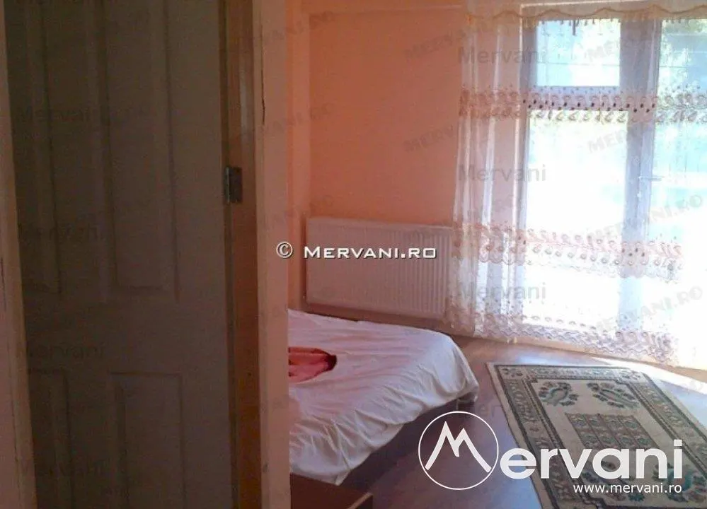 VIla de vanzare in Azuga (zona Semicentrala) - foto 4