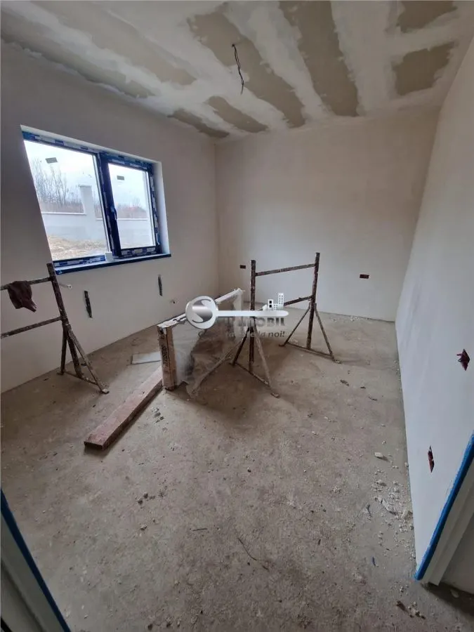 Casa de vanzare I Paun, Barnova I 4 camere, 2 bai I 500 mp teren - foto 12