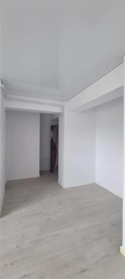 Apartament 2camere Bucium + curte 25mp - foto 3
