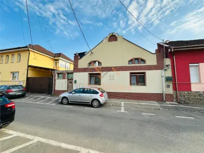 CASA ULTRACENTRALA, INDIVIDUALA P + M, STRADA CEZAR BOLLIAC - Oradea