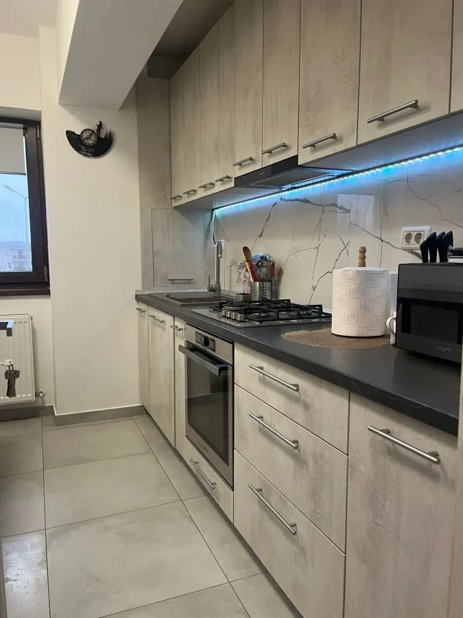 Apartament 2 camere Platou Galata - 399 EURO - foto 3