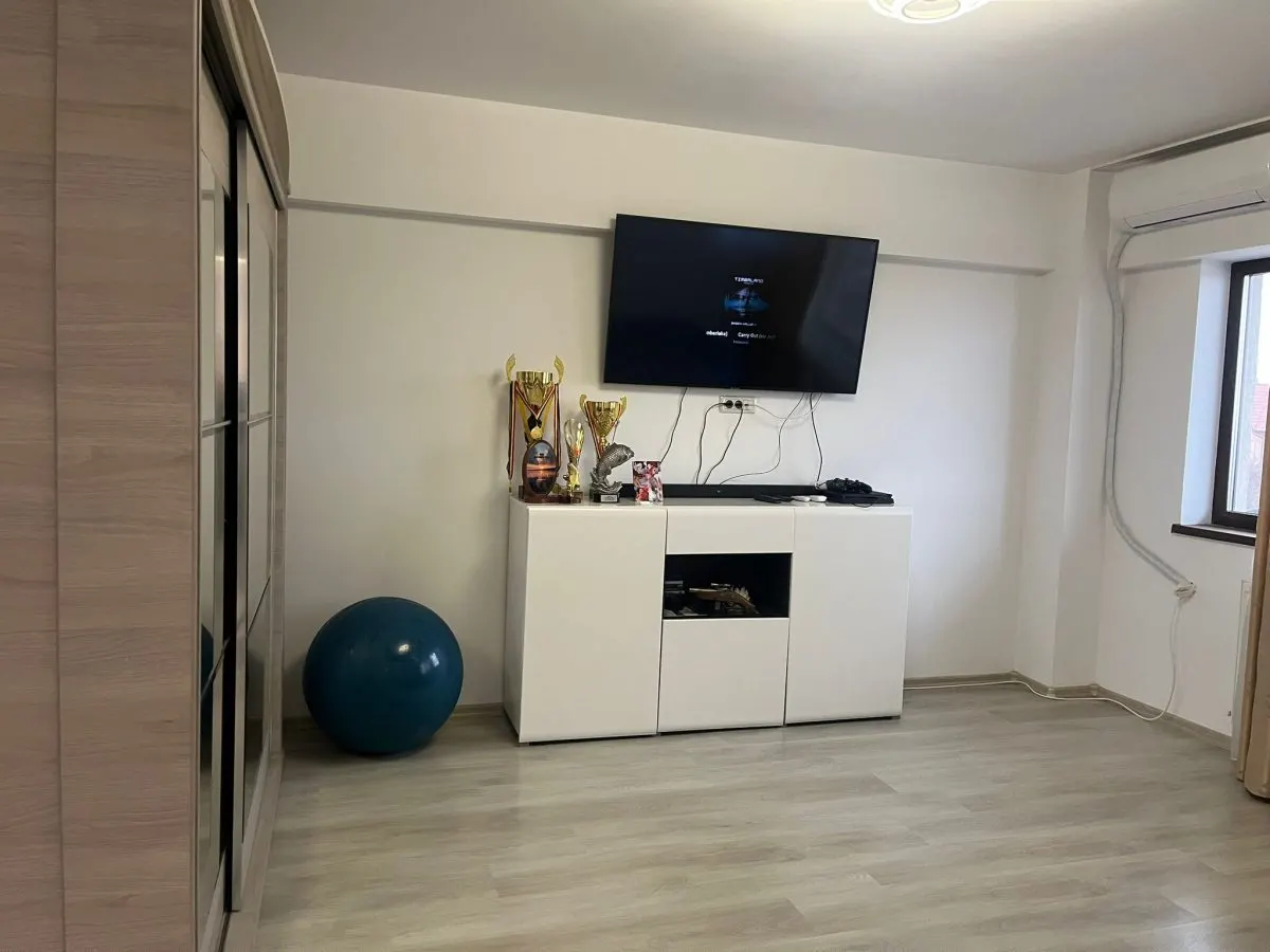 Apartament 2 camere Platou Galata - 399 EURO - foto 10