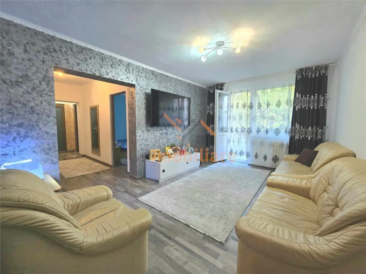 APARTAMENT 4 CAMERE | DECOMANDAT | ETAJ 2 | ROGERIUS | ORADEA - foto 1