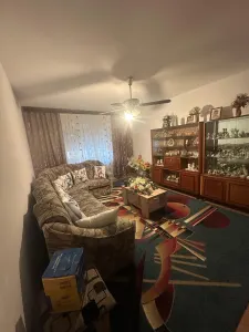 APARTAMENT 3 CAMERE DECOMANDAT FRUMOASA NICOLINA 135000 EURO - foto 11