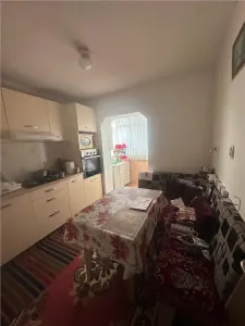 APARTAMENT 3 CAMERE DECOMANDAT FRUMOASA NICOLINA 135000 EURO - foto 12