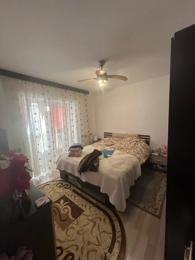 APARTAMENT 3 CAMERE DECOMANDAT FRUMOASA NICOLINA 135000 EURO - foto 15
