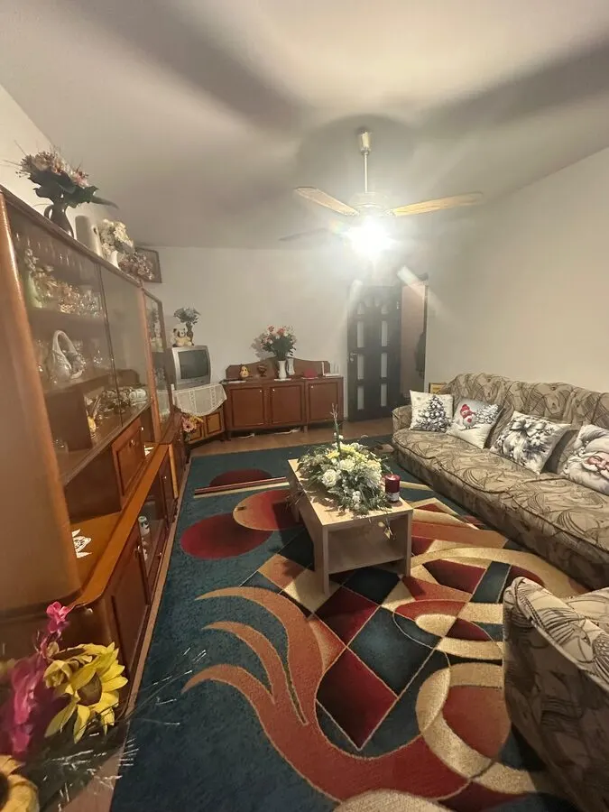 APARTAMENT 3 CAMERE DECOMANDAT FRUMOASA NICOLINA 135000 EURO - foto 8