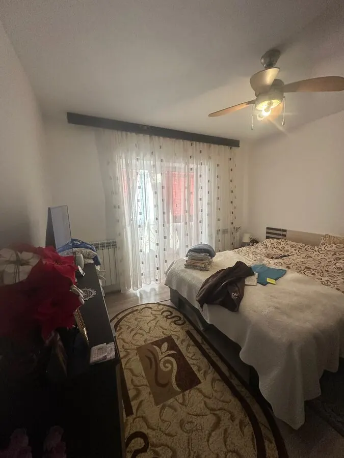 APARTAMENT 3 CAMERE DECOMANDAT FRUMOASA NICOLINA 135000 EURO - foto 9
