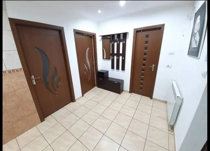 Apartament 2 camere Cug - BRD 380 euro - foto 4