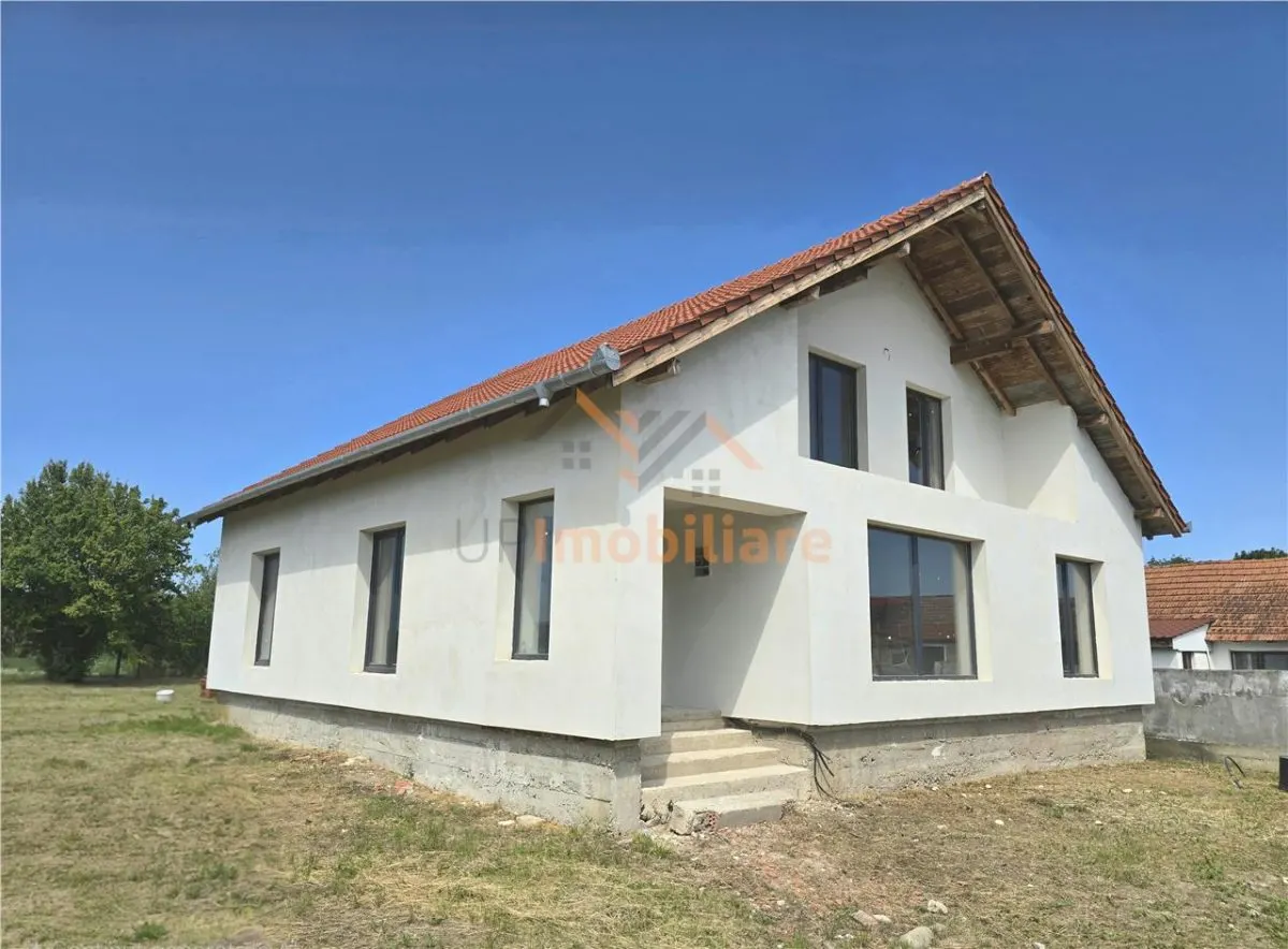 CASA 4 CAMERE | 3 BAI | SAT.CHISTAG | BIHOR - foto 1