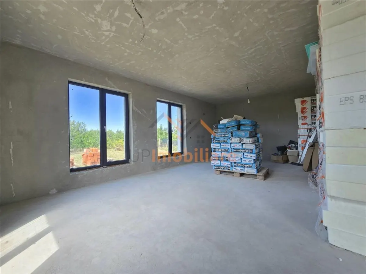 CASA 4 CAMERE | 3 BAI | SAT.CHISTAG | BIHOR - foto 11