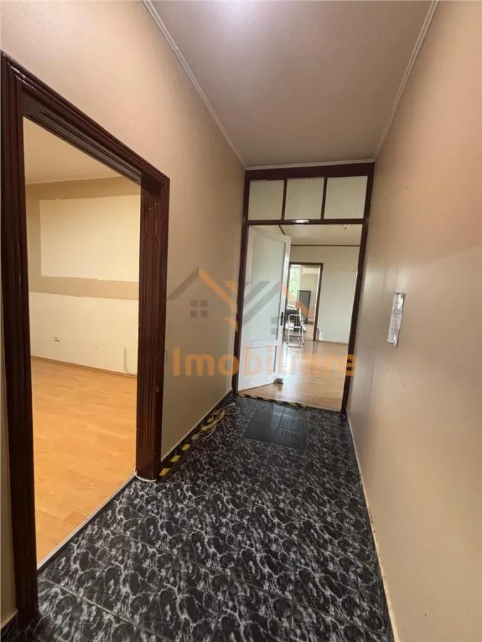 SPATIU BIROURI CENTRAL | 100 MP UTILI | LOCURI DE PARCARE | CENTRAL | ORADEA - foto 8