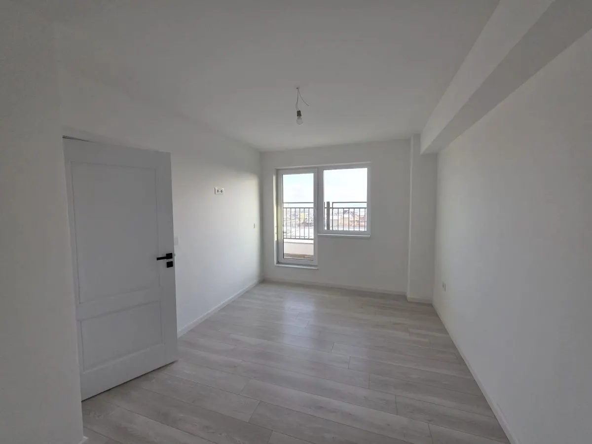 Apartament 3 camere - Etaj 3, 2bai - Str. Soarelui, Păcurari - foto 5