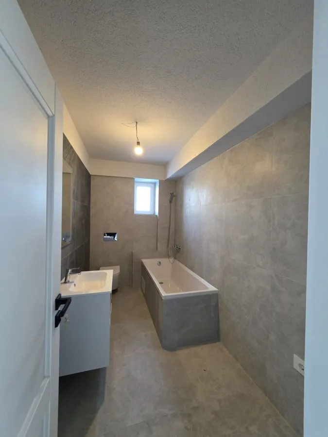 Apartament 3 camere - Etaj 3, 2bai - Str. Soarelui, Păcurari - foto 6