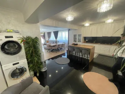 Penthouse de lux, Bucium, priveliste panoramica, 140 mp - foto 2