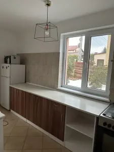 Vila 4 camere Valea Adanca - 800 euro - foto 2