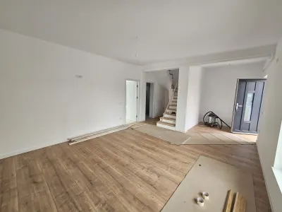Vila insiruita - Popas Pacurari - foto 5