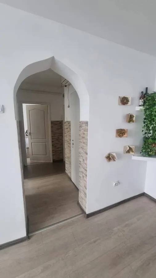 APARTAMENT 3 CAMERE SEMIDECOMANDAT PODU ROS PASAPOARTE - foto 6
