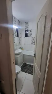 APARTAMENT 3 CAMERE SEMIDECOMANDAT PODU ROS PASAPOARTE - foto 8
