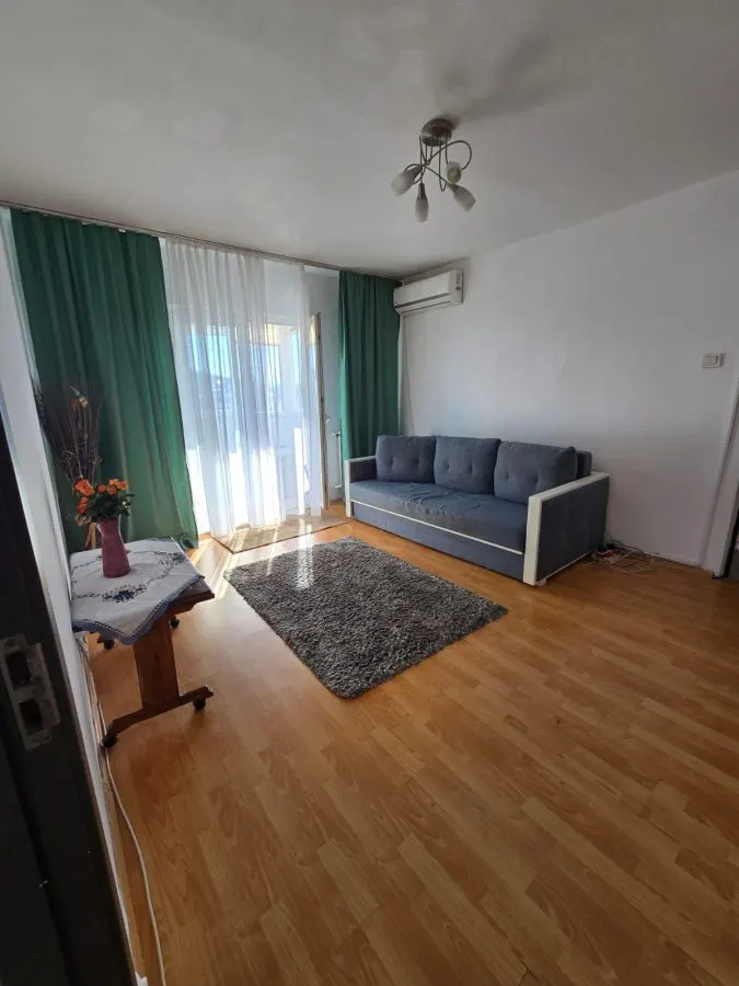 Apartament 2 camere Piata Nicolina - foto 1