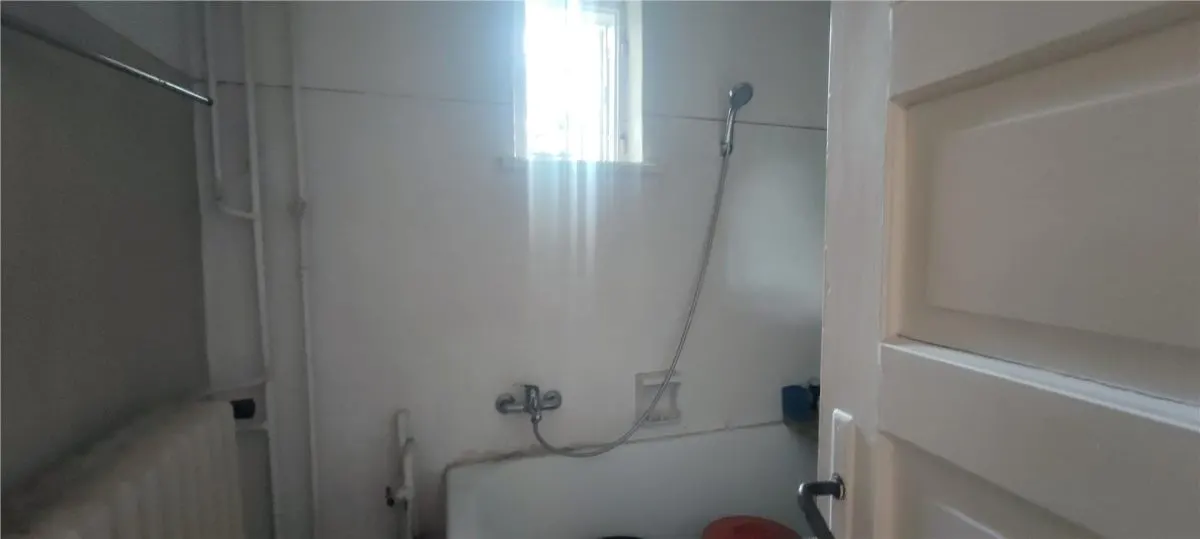 GARA CENTRU PIATA UNIRII TEREN 377 MP CU CASA -300,000 EUR - foto 13