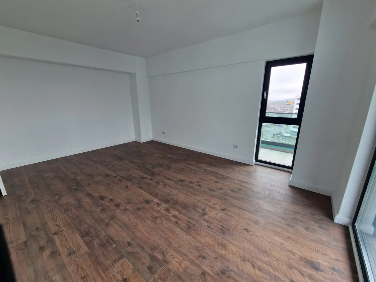 BLOC NOU! Ap. cu 2 camere decomandat Tatarasi 61 mp 114220euro+TVA - foto 2