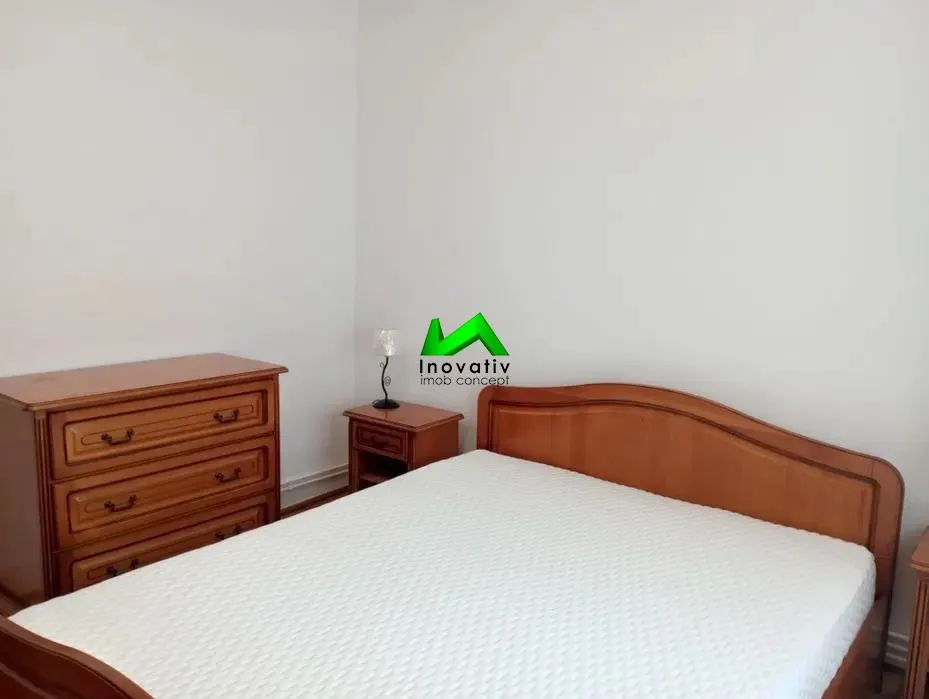 Apartament de inchiriat 3 camere Sibiu Vasile Aaron - foto 2
