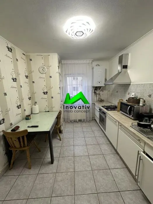 Apartament de vanzare 3 camere Sibiu Turnisor - foto 6