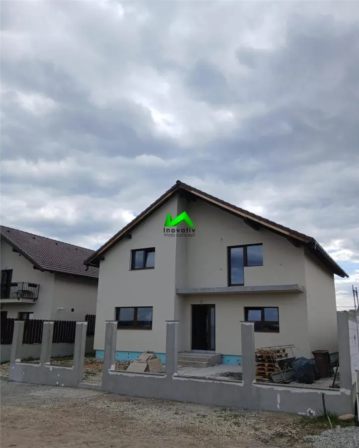 Casa de vanzare predare in noimebrie Sibiu Sura Mica - foto 1