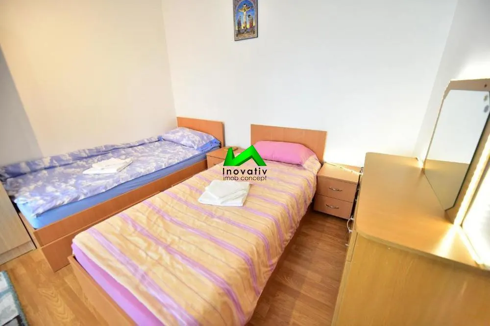 Apartament de inchiriat 3 camere Vasile Aaron - foto 3
