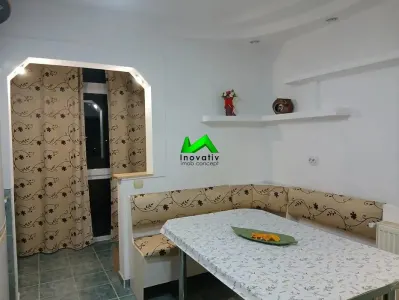 Apartament de vanzare 2 camere decomandate Sibiu Vasile Aaron - foto 4