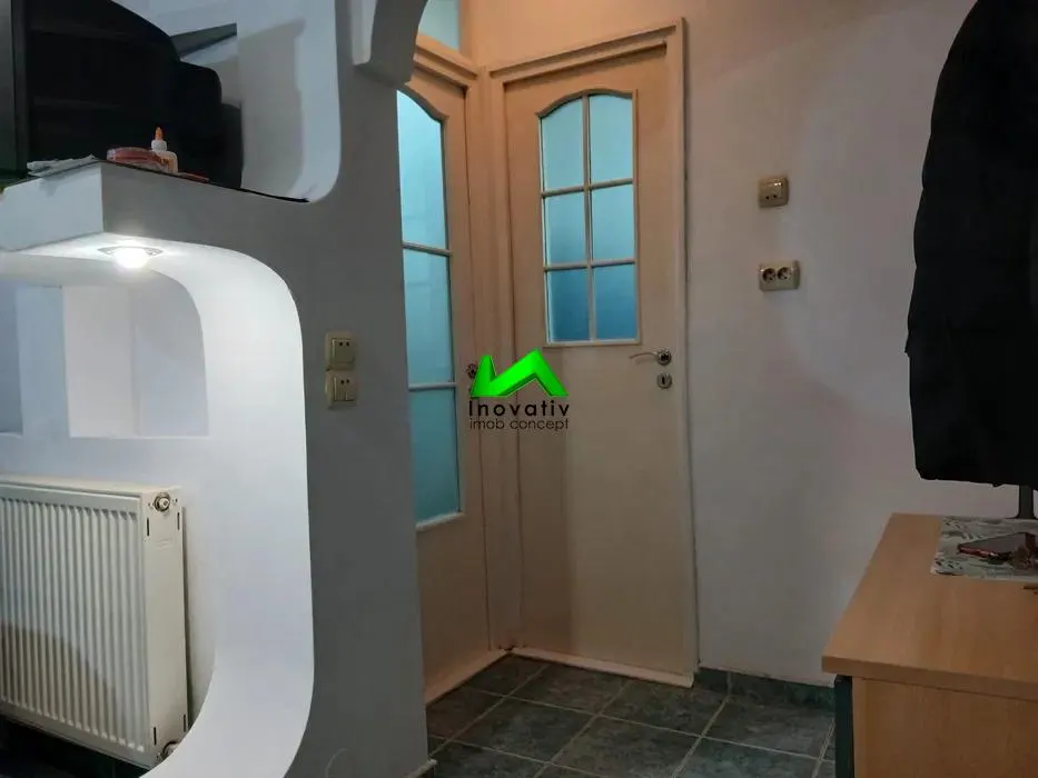 Apartament de vanzare 2 camere decomandate Sibiu Vasile Aaron - foto 7
