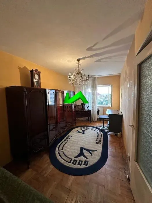 Apartament de vanzare 3 camere Sibiu Vasile Aaron - foto 1