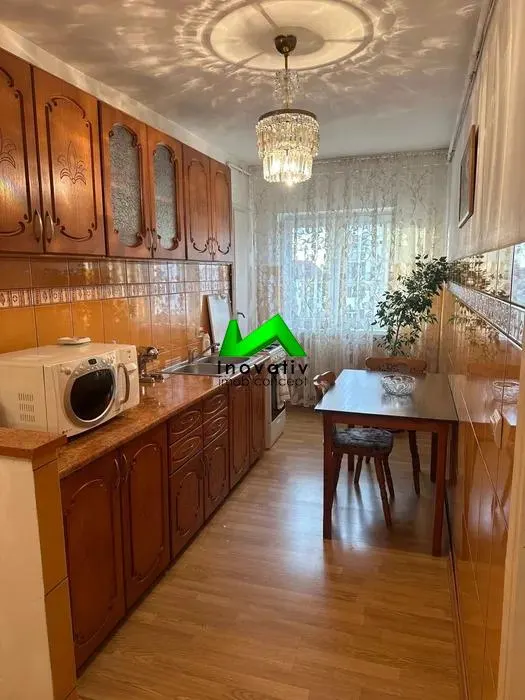 Apartament de vanzare 3 camere Sibiu Vasile Aaron - foto 4