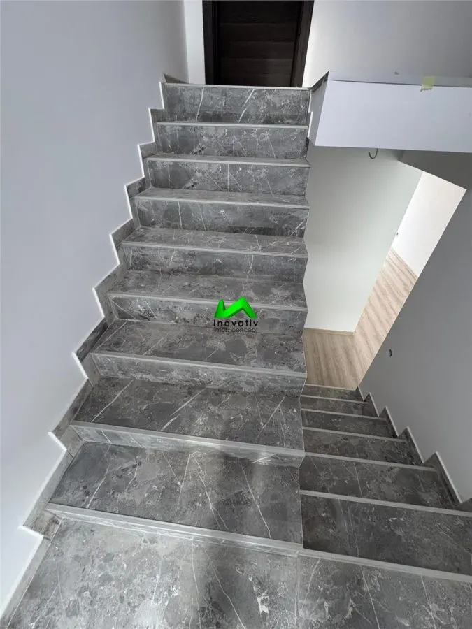 Casa de vanzare singur in curte 4 camere Sibiu Cisnadie - foto 4
