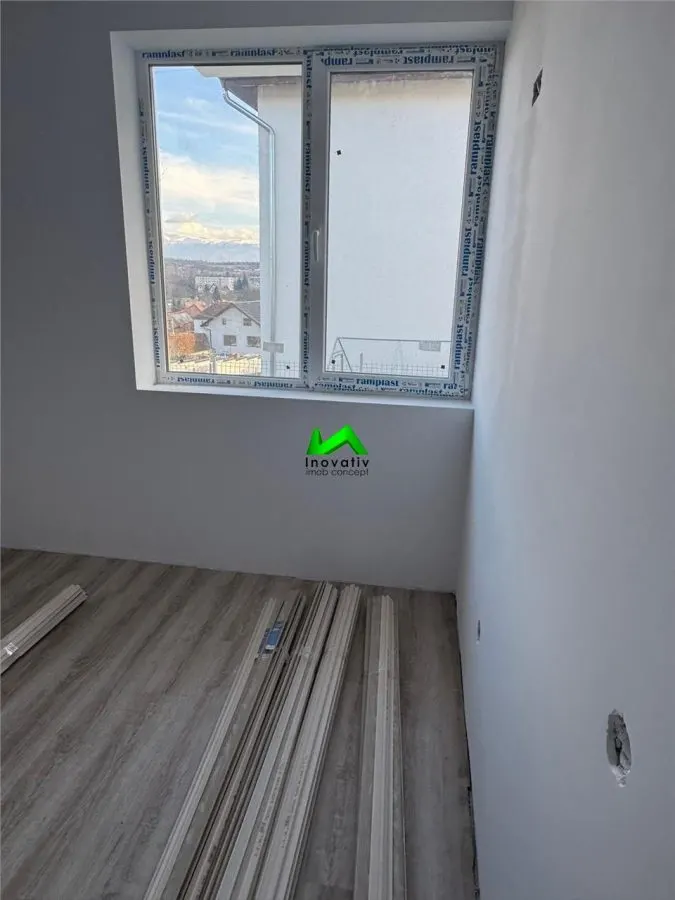 Casa de vanzare singur in curte 4 camere Sibiu Cisnadie - foto 7
