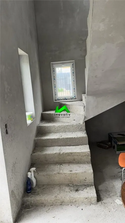 Casa de vanzare 7 camere singur in curte Sibiu Cisnadie - foto 5
