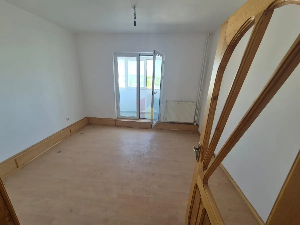 LIBER! 4 camere transformat in 3 camere,  Spatios 100mp, Bariera - foto 3
