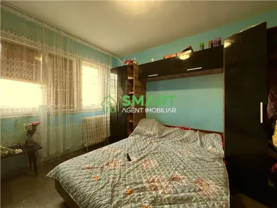 Apartament 2 camere , decomandat. Zona Aurel Vlaicu, Arad - foto 2