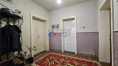 Vanzare casa individuala 5 camere in Andrei Muresanu- zona Hotel Ramada - foto 2
