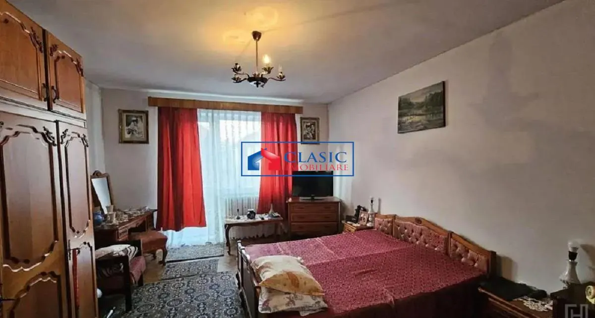 Vanzare casa individuala 5 camere in Andrei Muresanu- zona Hotel Ramada - foto 8