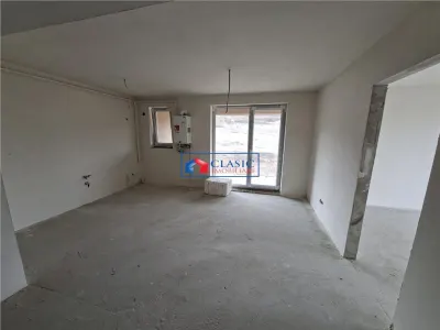 Vanzare apartament 2 camere zona Sesul de Sus Floresti - foto 3
