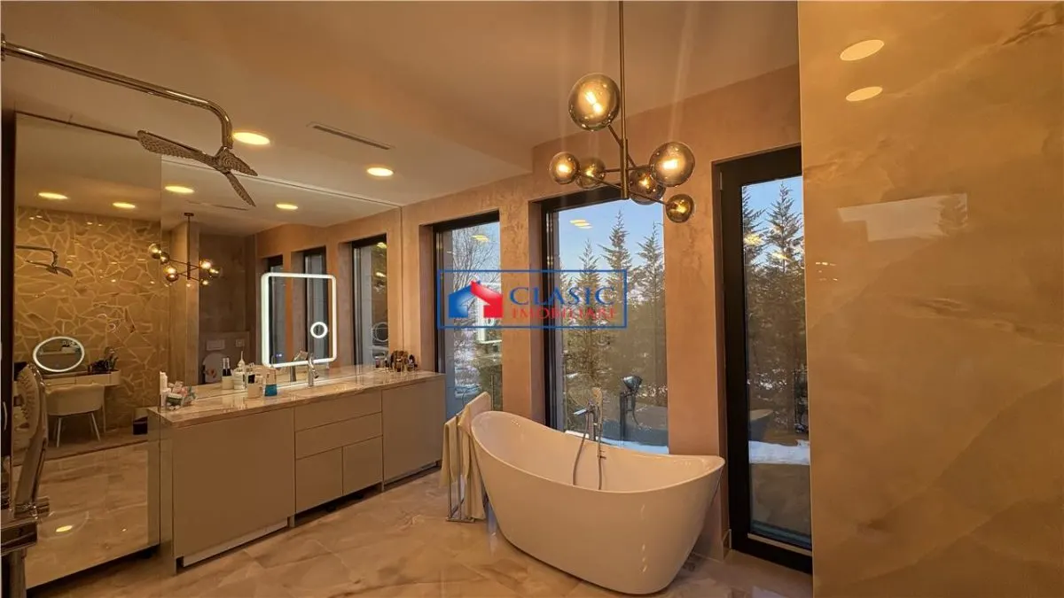 Vanzare casa individuala 5 camere finisaje de LUX in Borhanci - foto 13