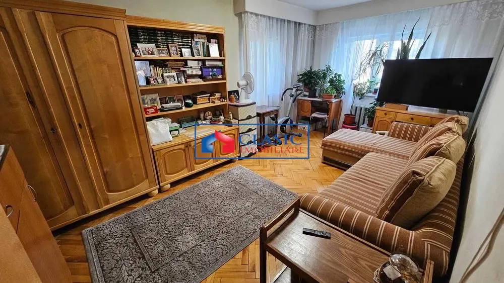 Vanzare apartament 4 camere decomandat Manastur zona Piata Ion Mester, Cluj-Napoca - foto 1