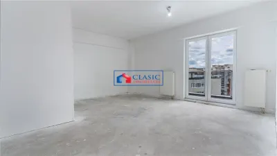 Vanzare apartament 4 camere tip penthouse bloc nou in zona Centrala cu parcare - foto 12
