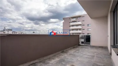 Vanzare apartament 4 camere tip penthouse bloc nou in zona Centrala cu parcare - foto 5