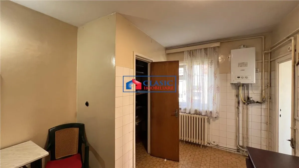 Vanzare apartament 4 camere decomandate 96 mp in Manastur- zona Big Belly Calea Manastur - foto 4