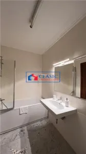 Inchiriere apartament 2 camere decomandate modern bloc nou Central zona Platinia Mall - foto 7